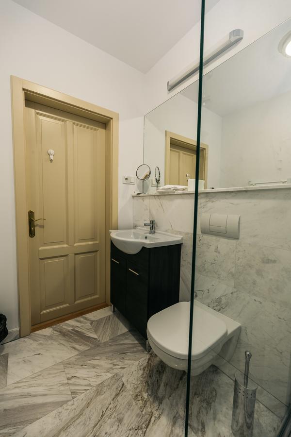 Yellowboot Aparthotel Sibiu Exterior foto