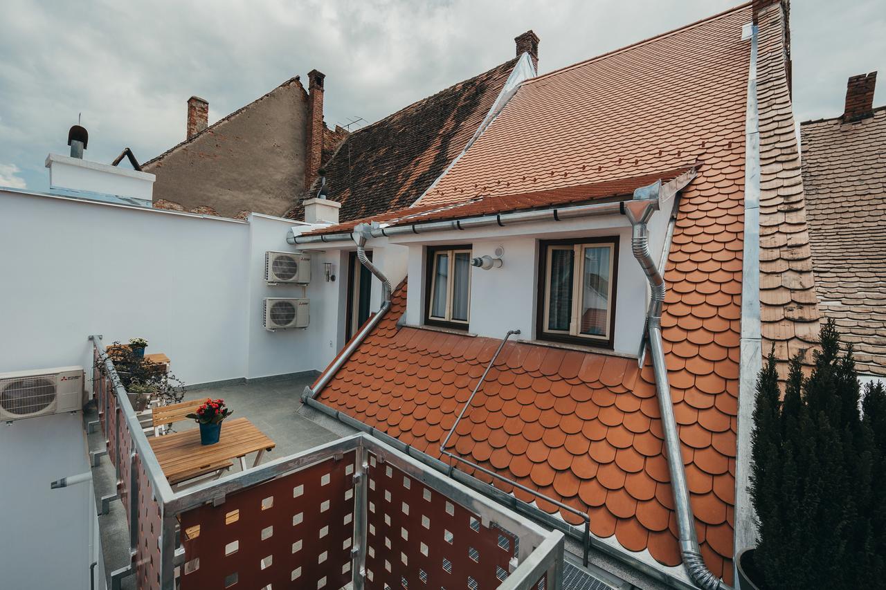 Yellowboot Aparthotel Sibiu Exterior foto