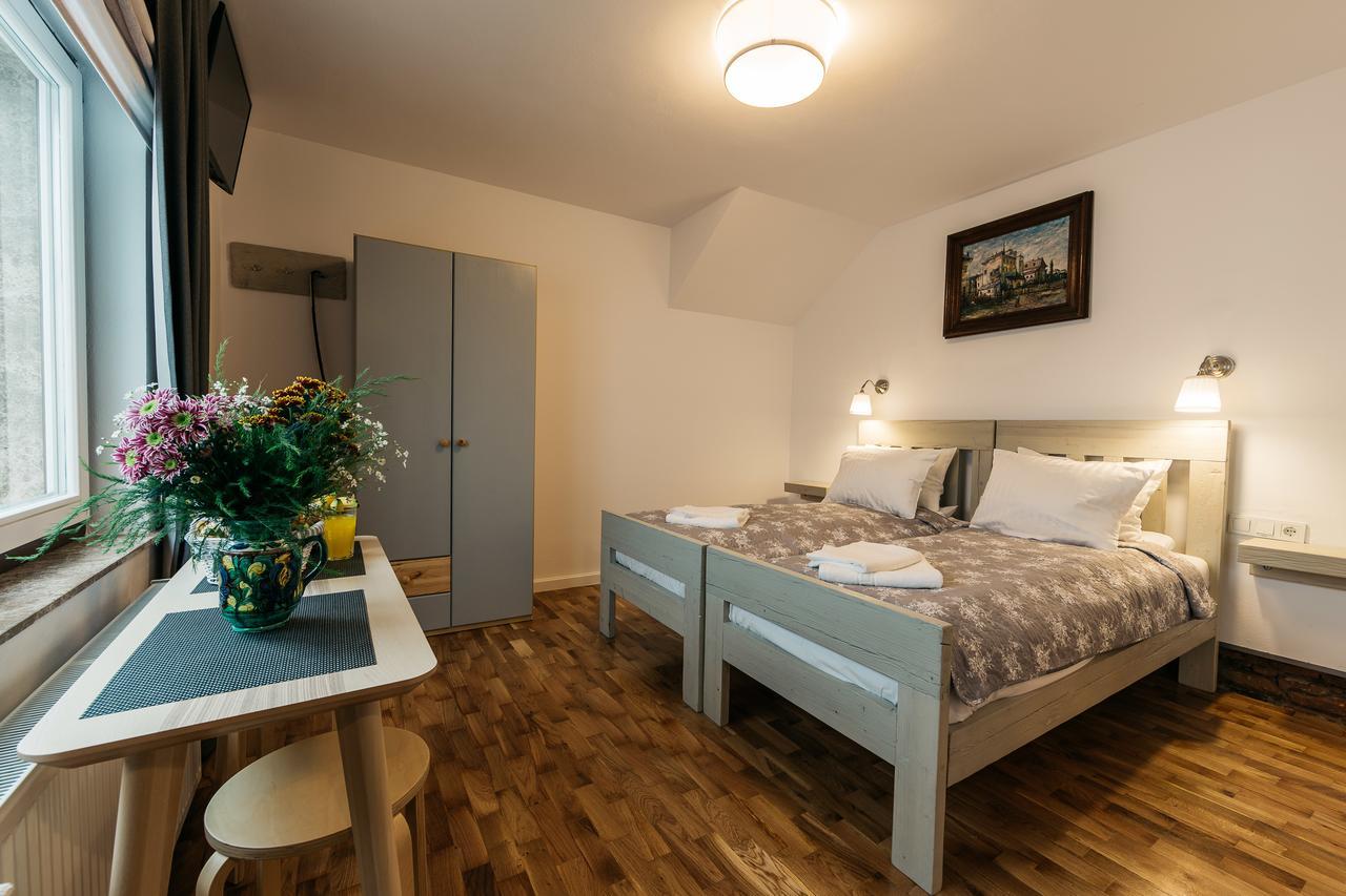 Yellowboot Aparthotel Sibiu Exterior foto