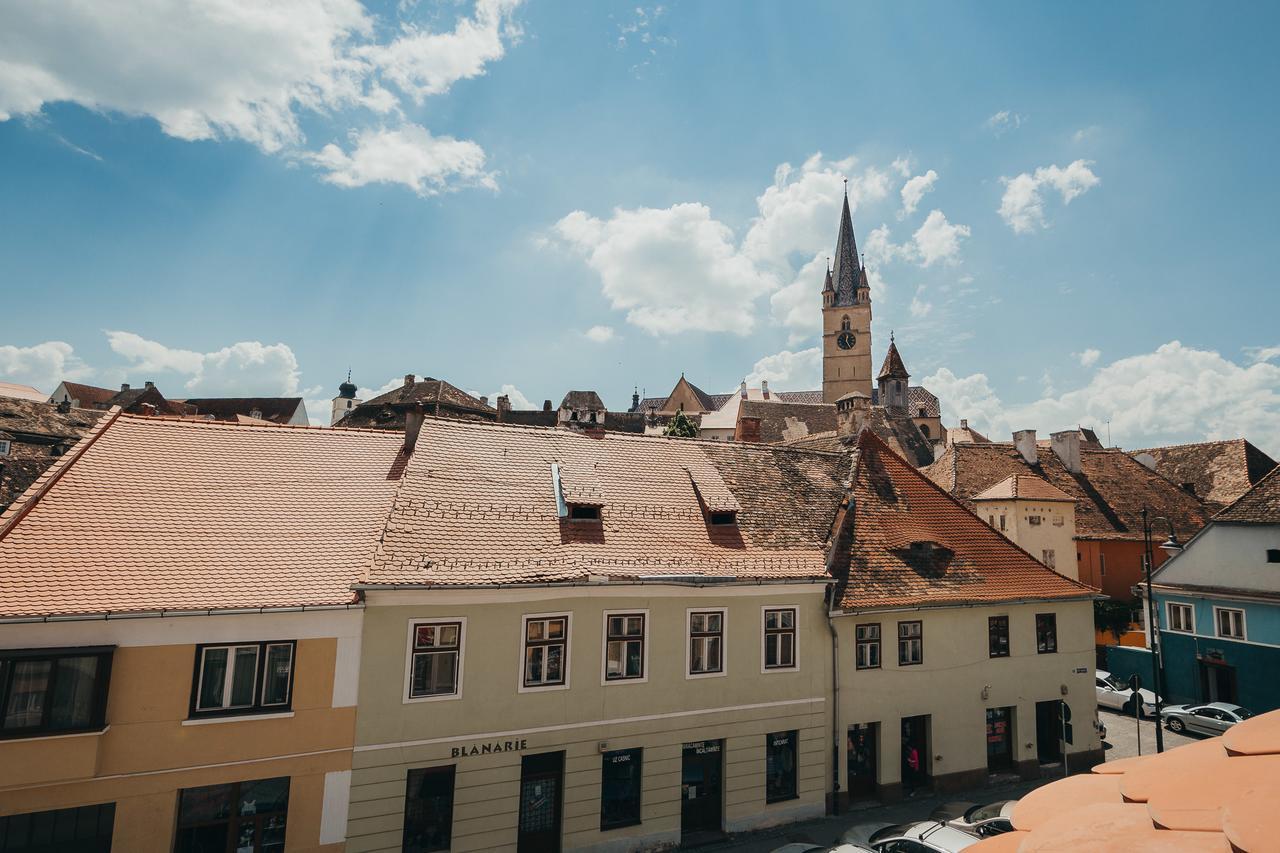 Yellowboot Aparthotel Sibiu Exterior foto