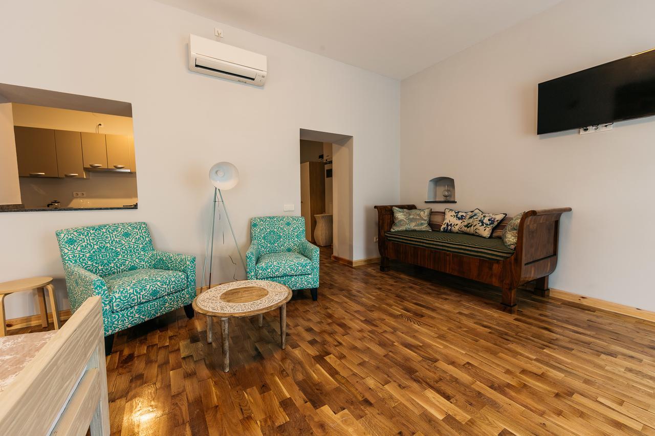 Yellowboot Aparthotel Sibiu Exterior foto
