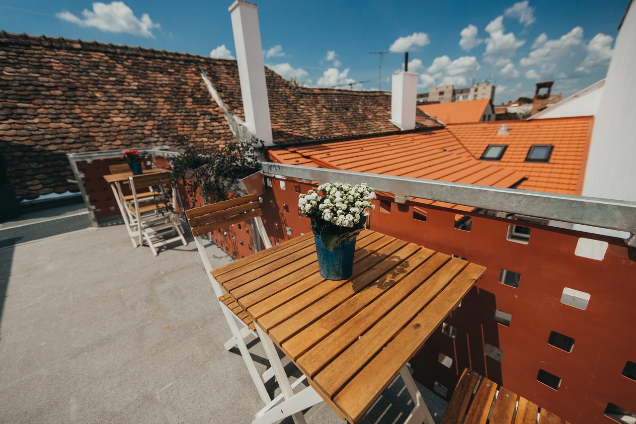 Yellowboot Aparthotel Sibiu Exterior foto